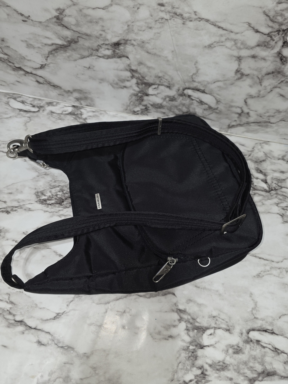 Travelon Anti-Theft Classic Messenger Bag